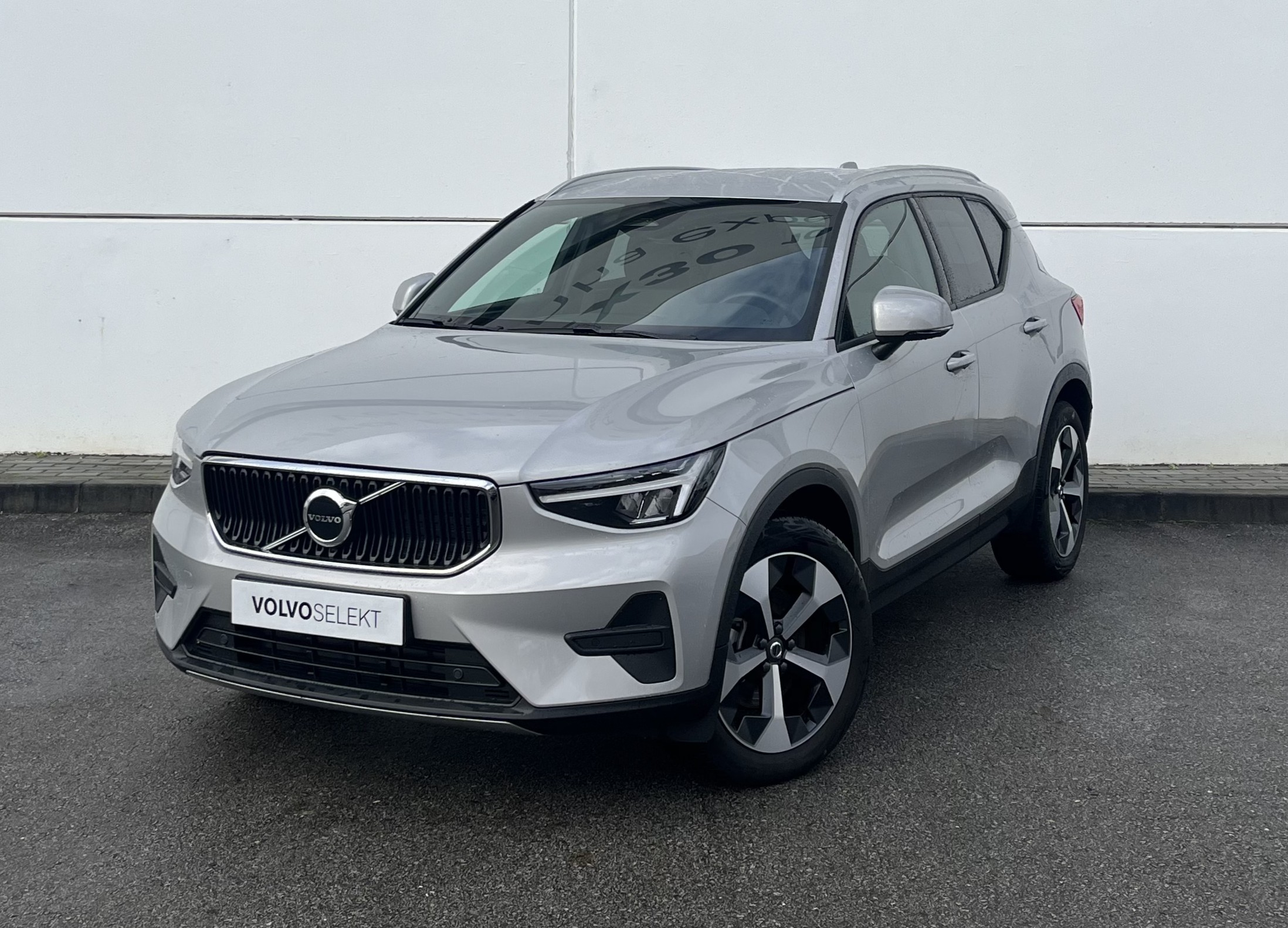 Volvo XC40 Core, B3 Híbrido, Gasolina