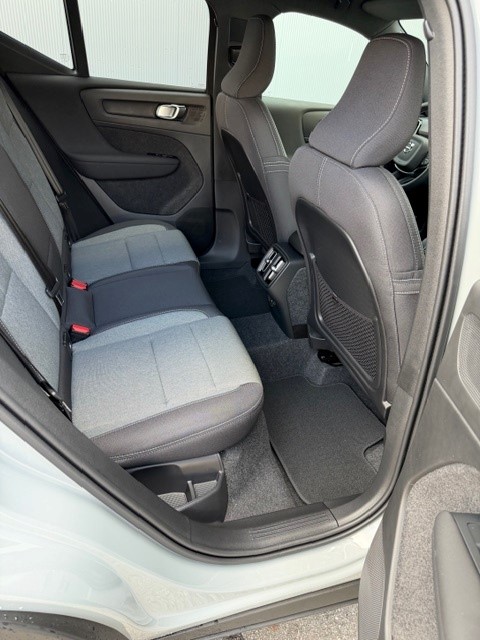 XC40 CH62SL_17